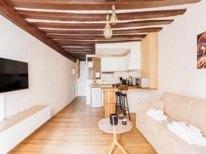 Cozy studio- Mouffetard Jardin du Luxembourg- Mobility Lease