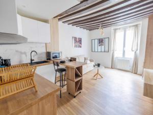 Cozy studio- Mouffetard Jardin du Luxembourg- Mobility Lease
