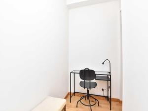 Perle rare Triangle dOr Great Studio with Terrace - BAIL MOBILITE