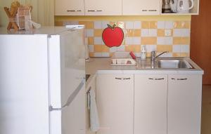 1 Bedroom Beautiful Apartment In Vrbnik