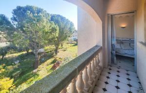 Maisons de vacances Pet Friendly Home In Cruzy : photos des chambres