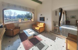 Maisons de vacances Pet Friendly Home In Cruzy : photos des chambres