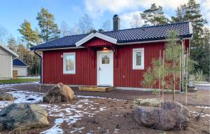 2 Bedroom Stunning Home In Mönsterås