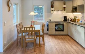 2 Bedroom Stunning Home In Mönsterås