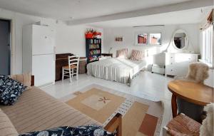 Gorgeous Home In Vittsjö With Wifi