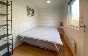 Stunning Home In Fårvang With Wifi