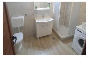 2 Bedroom Awesome Apartment In Bibinje