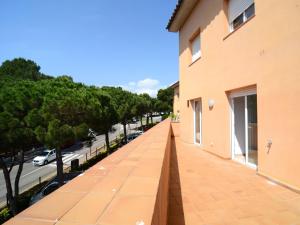 Apartment in Pals with terrace