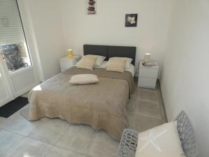 Maisons de vacances Maison conviviale a 500m de la plage, animaux admis, terrasse et WiFi - FR-1-540-307 : photos des chambres
