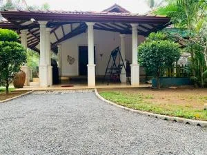 Excellent - Ihalagoda