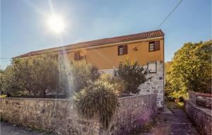 Cozy Apartment In Bribir With Kitchen