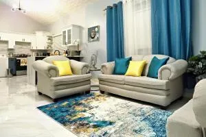 D'Anna's Place - Caymanas