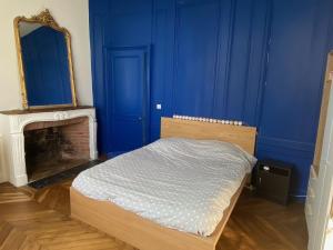 Grande maison familiale près dOrléans, calme avec jardin - FR-1-590-563