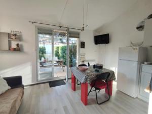 Villa T2 Mezzanine - 6 Pers - Parking, Piscine, Clim - FR-1-795-55