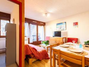 Appartements Confort a St Lary: T2, 4 pers, jacuzzi, sauna, gym, parking - FR-1-296-512 : photos des chambres