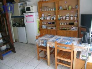 Charmant pavillon avec piscine et parking, proche plage - FR-1-781-83