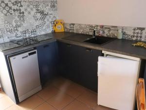 Maisons de vacances Maison renovee 4 pers. avec jardin et PARKING - FR-1-738-34 : photos des chambres