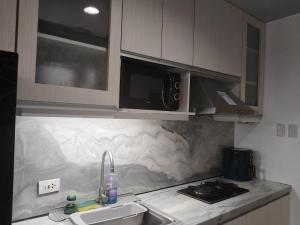 215 Carola B - Pico de Loro