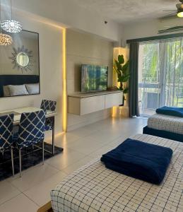 215 Carola B - Pico de Loro