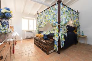 Absolute St Tropez