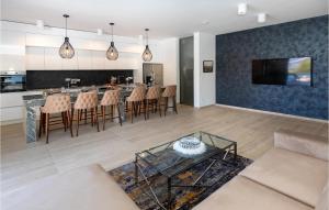4 Bedroom Awesome Home In Komarna 
