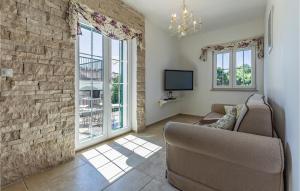 Amazing Apartment In Pula With Wifi