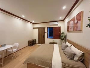 Guava Home 109 - Studio in City Center