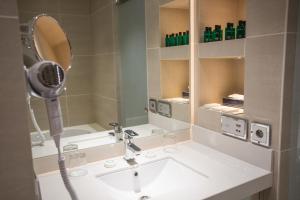 Hotels Miramar La Cigale Hotel Thalasso & Spa : Chambre Double Standard - Passerelle