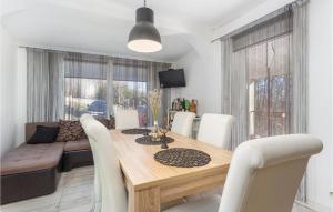 Beautiful Apartment In Kastav With Wifi 