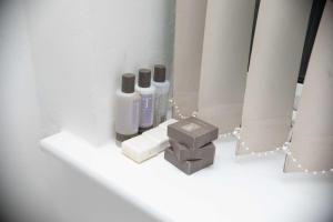 Emerald Apartments A star Proximity