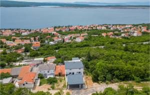 3 Bedroom Cozy Home In Dramalj 