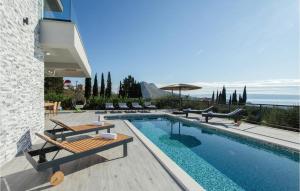 Stunning Home In Kucine