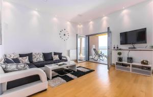 Stunning Apartment In Crikvenica