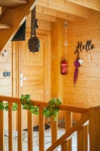 Chalets Le Chalet au vieux vignoble avec espace Sauna et Jacuzzi : photos des chambres