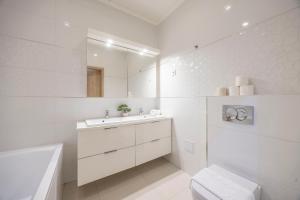 Deluxe & Charm Central Suite next the Andrássy Fashion St