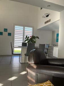 Sejours chez l'habitant loue 2 chambres individuellemet chez l hote : photos des chambres