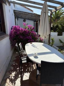 Orange House, Surf&Yoga Lajares