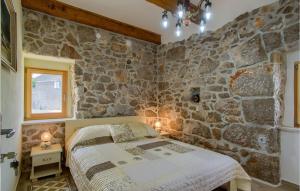 4 Bedroom Lovely Home In Garica