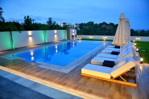 Hillside Horizon Villa