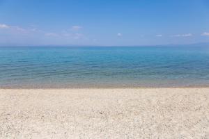 Villa Sonora - Beachfront, Amazing Garden, Panoramic Sea View