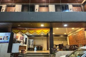 Hotel Sai Executive Near Holy Cross Church Mahabaleshwar