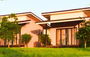 Dewy Hill ดิวอี้ ฮิลล์ เขาใหญ่ วังน้ำเขียว