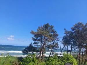 APARTAMENT BALTICHOFF FUN with Sea View, Basen, Spa, Gym, Sauna, Hala sportowa z kortem tenisowym - 贡斯基
