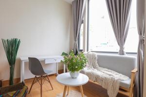 Cozy studio in Phu Nhuan District near District 1