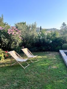 Appartements Cocon luxe vue balcon sauna jacuzzi piscine : photos des chambres
