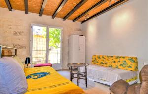 Maisons de vacances Awesome Home In Villeneuve-Les-Avignon : photos des chambres