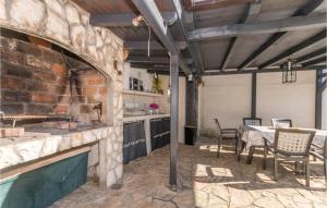 Lovely Apartment In Pakostane With Wifi