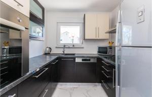 Cozy Home In Rastane Donje With Wifi