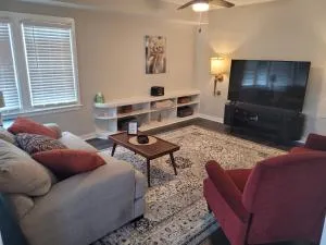 Mid-century Vintage Apartment - Virginia