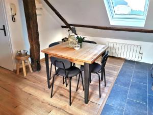 Appartements Deux pieces sous les toits : photos des chambres